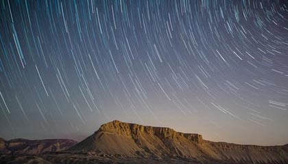 爱游戏官方入口-绿茵爆破！19岁少年军一脚轰开亚洲之巅