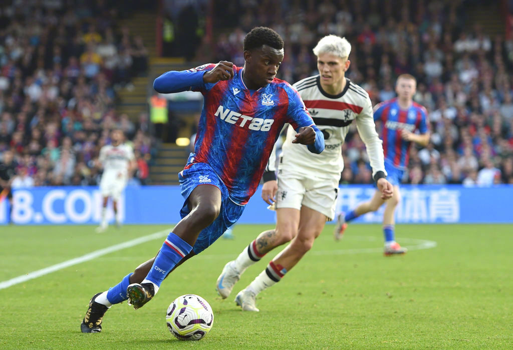 爱游戏体育-关于瓦朗谢纳门将表现出色，助球队保持不败记录的信息