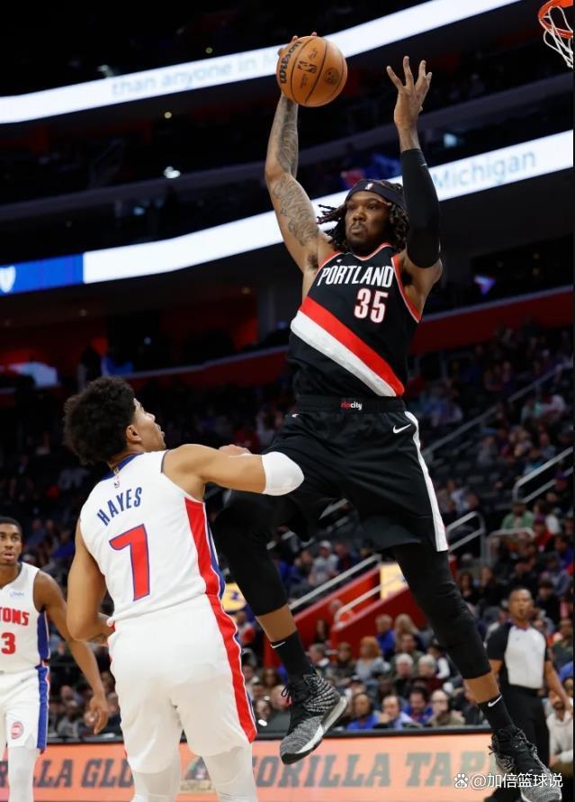 关于快船新秀崭露头角，砍下关键球带队赢球的信息