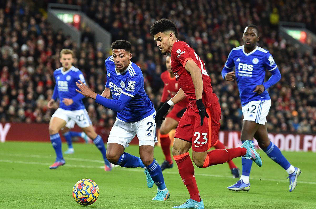 爱游戏官方-利物浦客场逆袭拜仁，创造欧冠奇迹的简单介绍