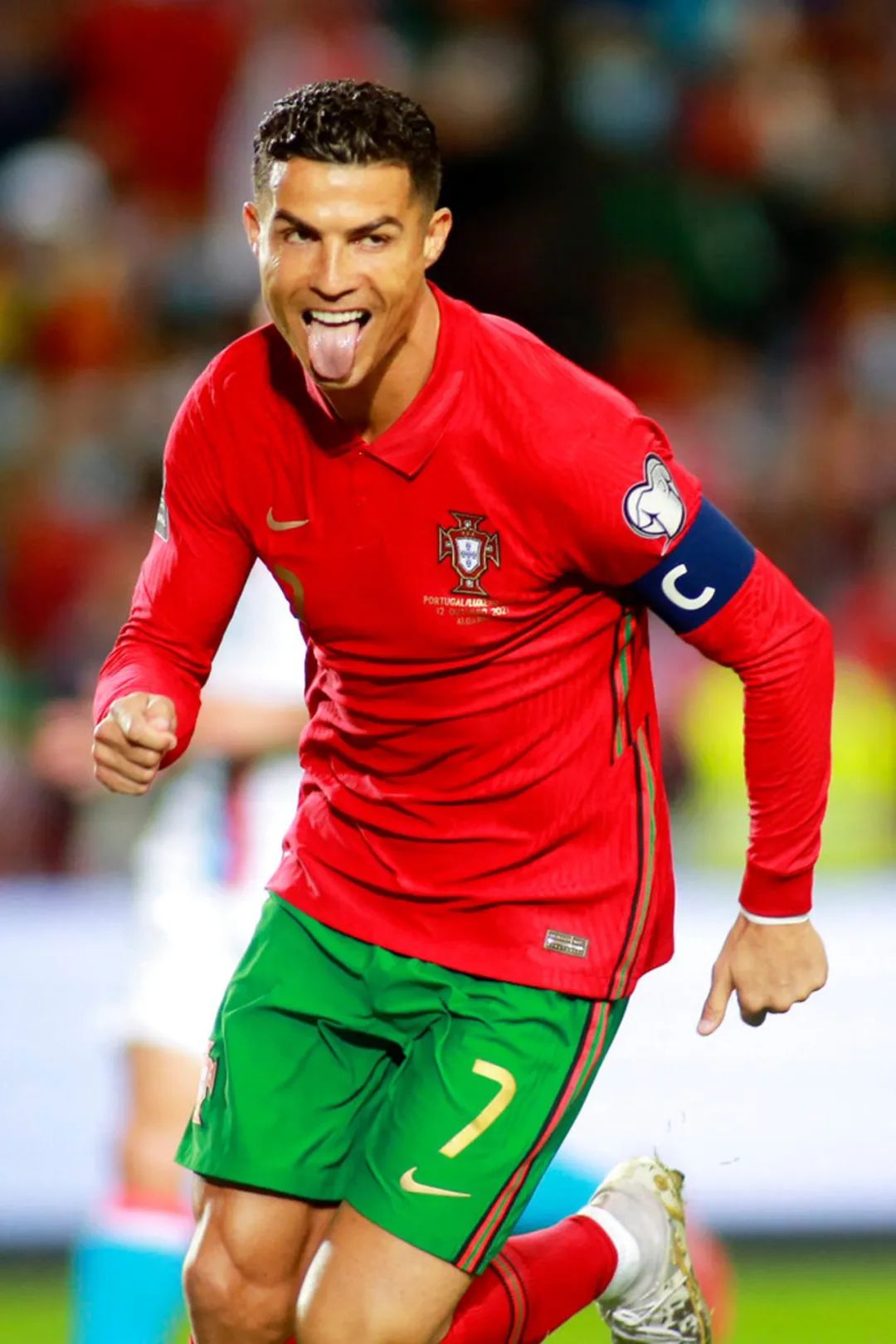 爱游戏官方入口-包含葡萄牙主场迎战卢森堡，决胜时刻努力夺取胜利的词条