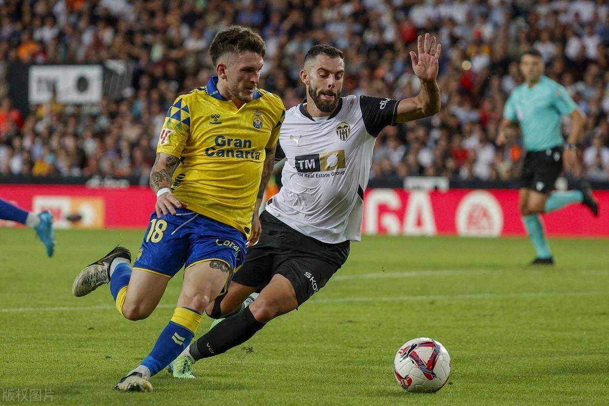 瓦伦西亚主场惨败,积分继续滑落的简单介绍 瓦伦西亚主场惨败,积分继续滑落的简单介绍