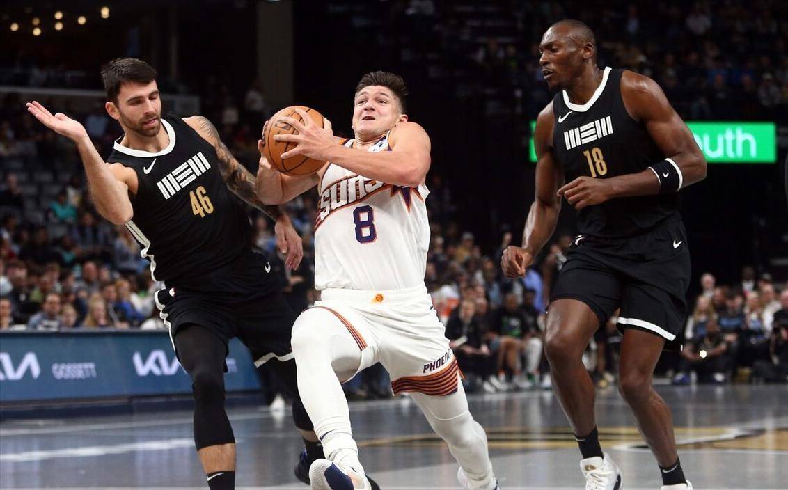 爱游戏tv-太阳队外线射手稳定命中，引领球队取胜的简单介绍