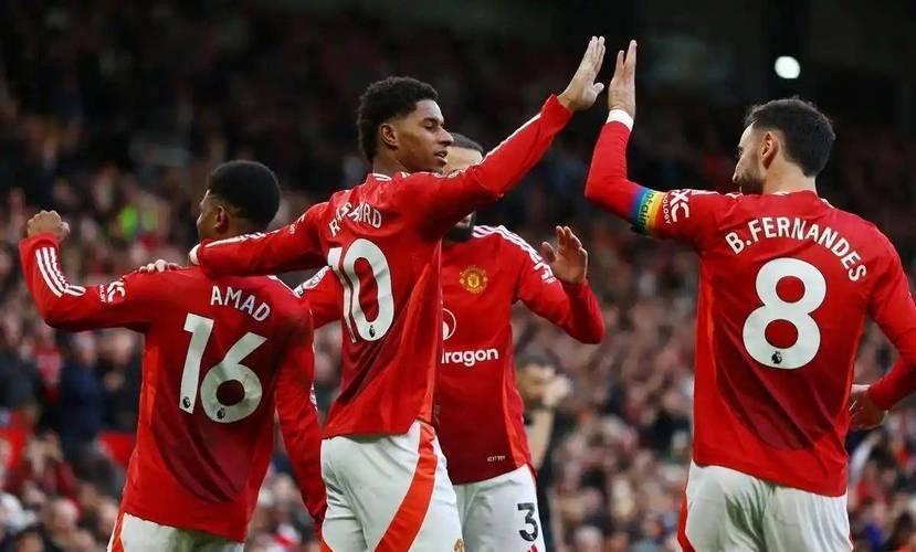 爱游戏官网-曼联客场惨败，球队连续遭遇失利