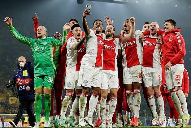 包含阿贾克斯主教练因家庭原因暂时离队的词条 包含阿贾克斯主教练因家庭原因暂时离队的词条