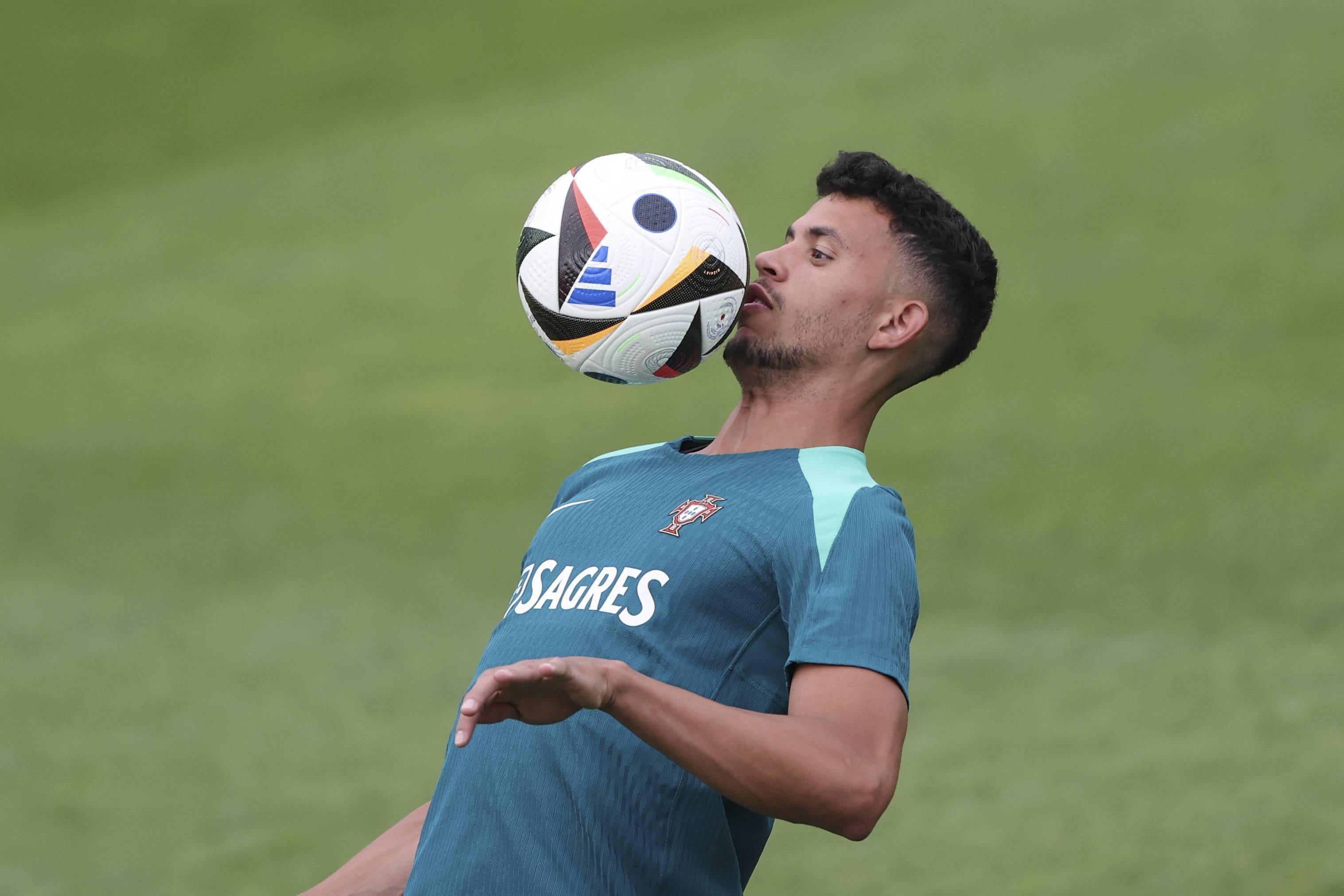 爱游戏在线-关于全面备赛！国家队为欧洲预选赛做好准备的信息