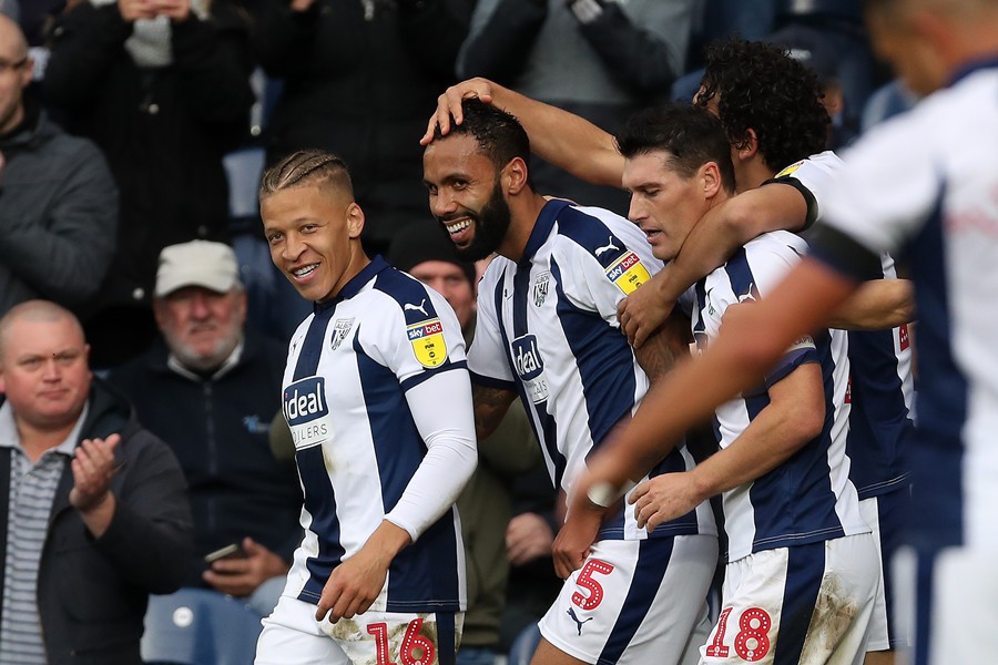 关于雷丁在客场击败西布朗，结束三连败的信息