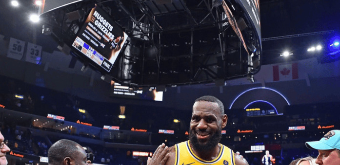 包含胜负之战现场观众沸腾争夺成功的关键的词条 包含胜负之战现场观众沸腾争夺成功的关键的词条