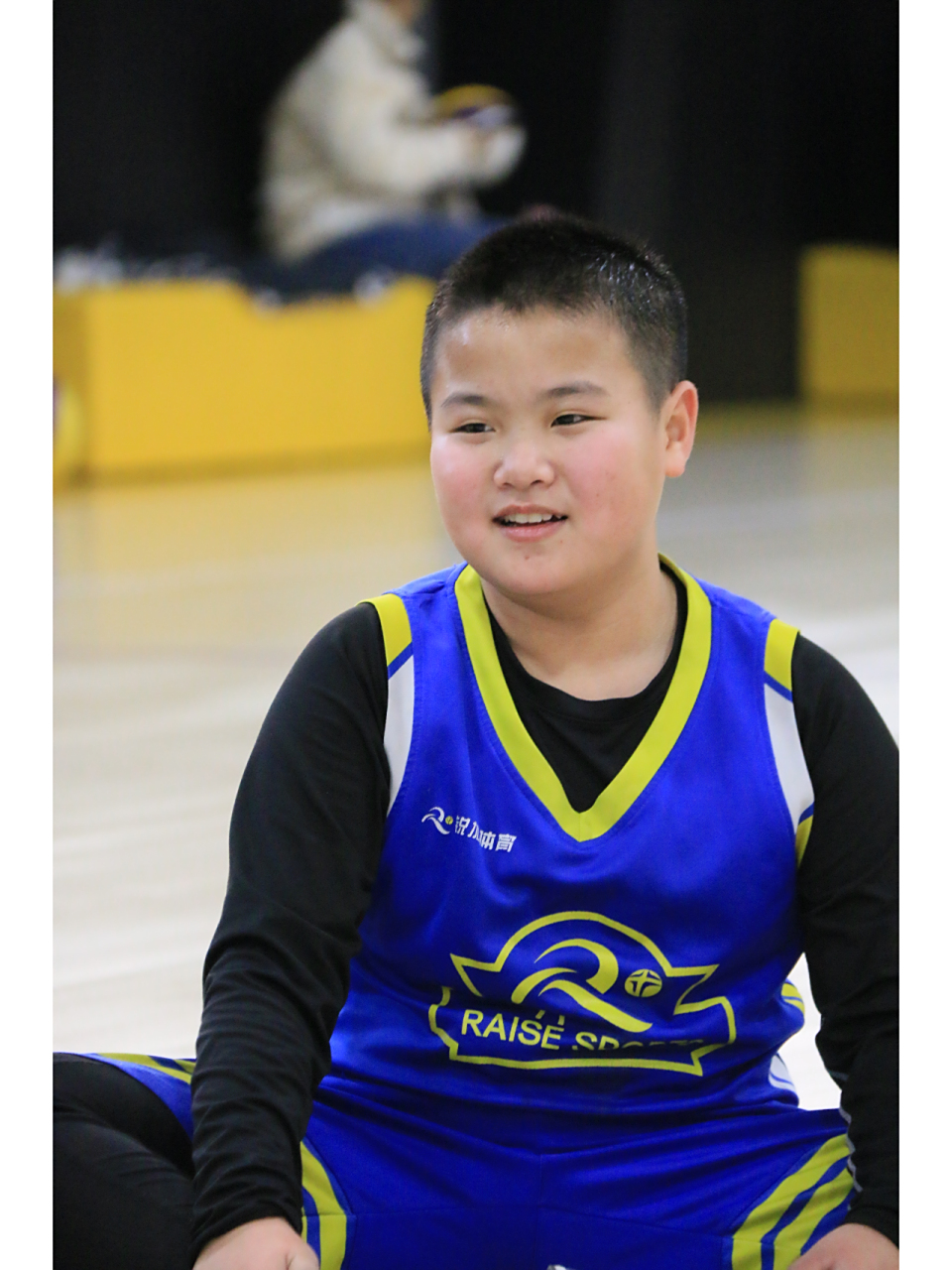 爱游戏tv-篮球教练团队接受新一轮培训，提升教学水平