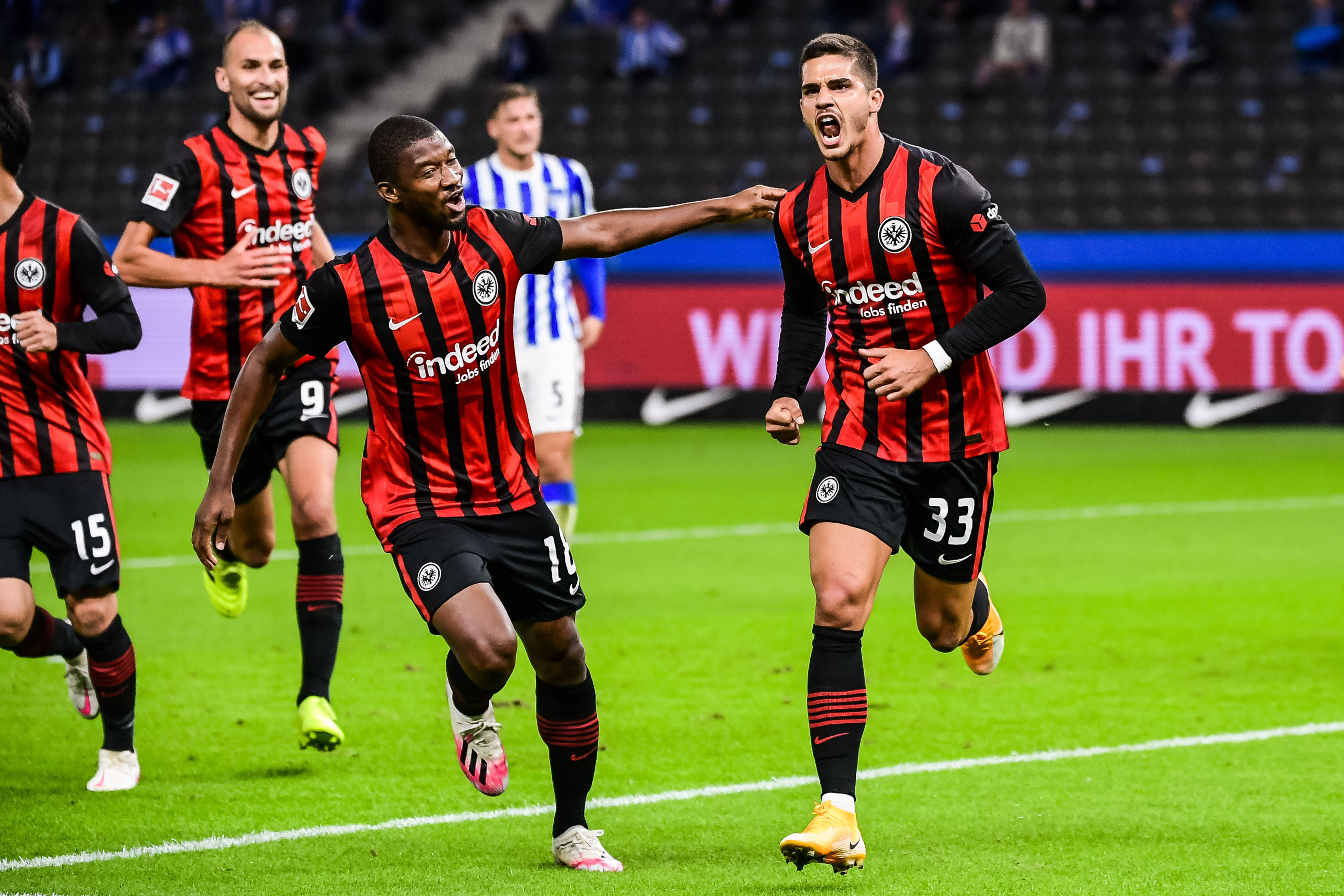 爱游戏tv-拜仁慕尼黑客场逼平法兰克福，保持稳定积分的简单介绍