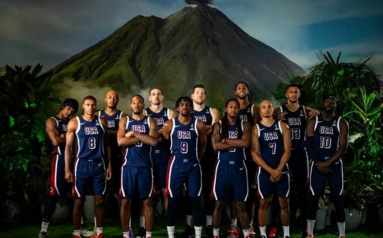 爱游戏官方入口-巴西男篮在南美联赛季后赛中夺冠众星捧杯