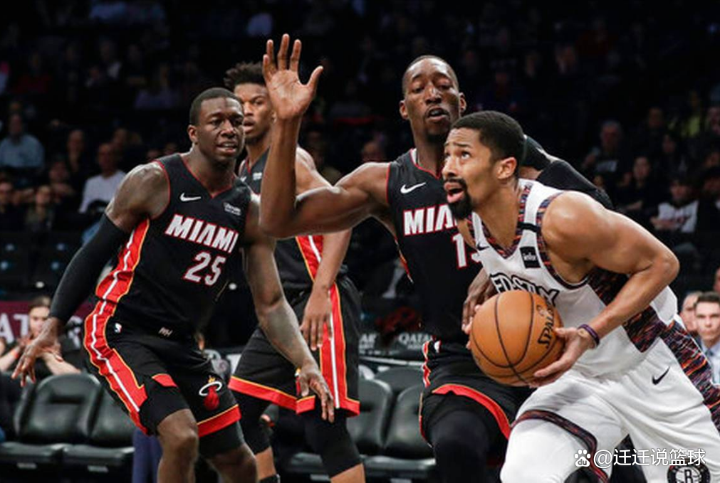 篮网不敌黄蜂,遭遇四连败 篮网不敌黄蜂,遭遇四连败