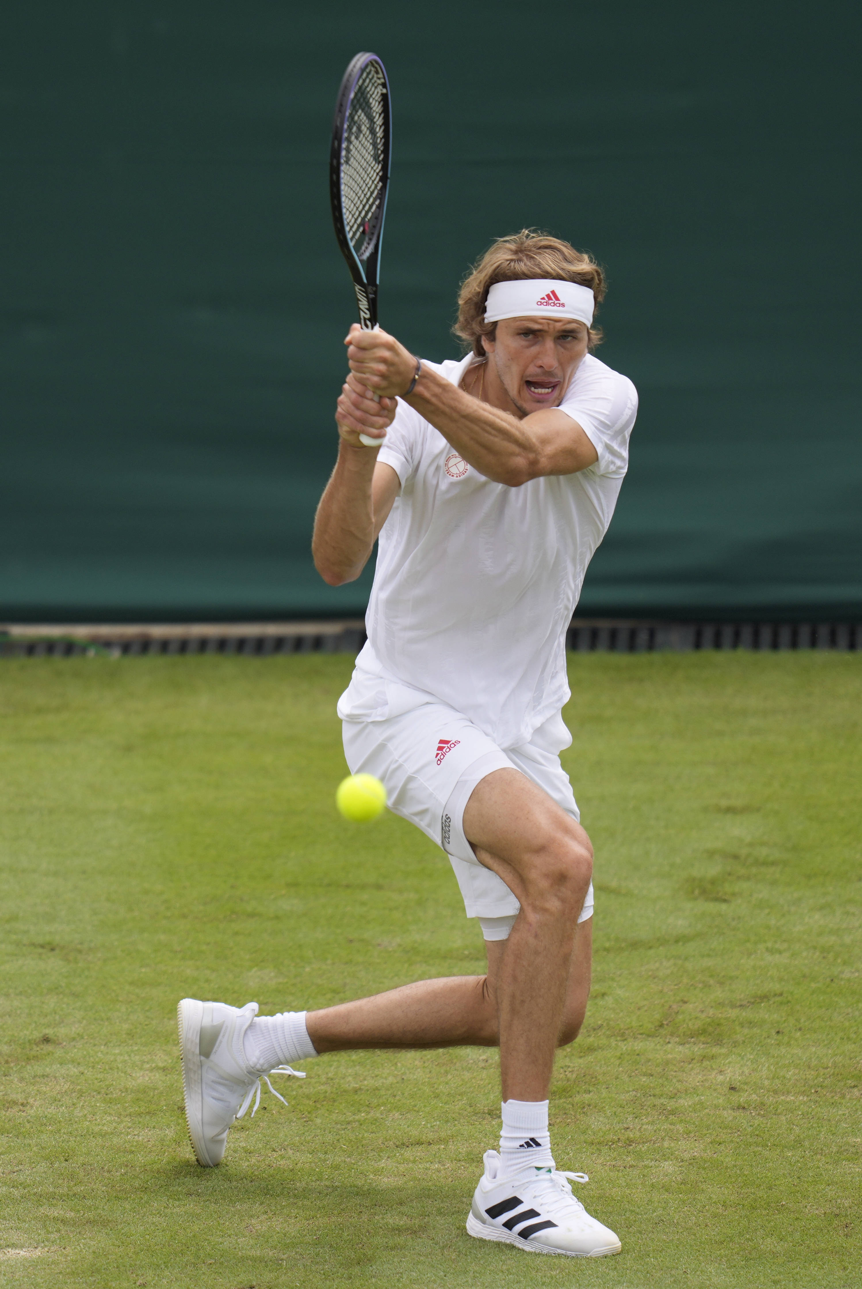 欧洲网球队翻盘德国网球队,兹维列夫高光表现的简单介绍 欧洲网球队翻盘德国网球队,兹维列夫高光表现的简单介绍