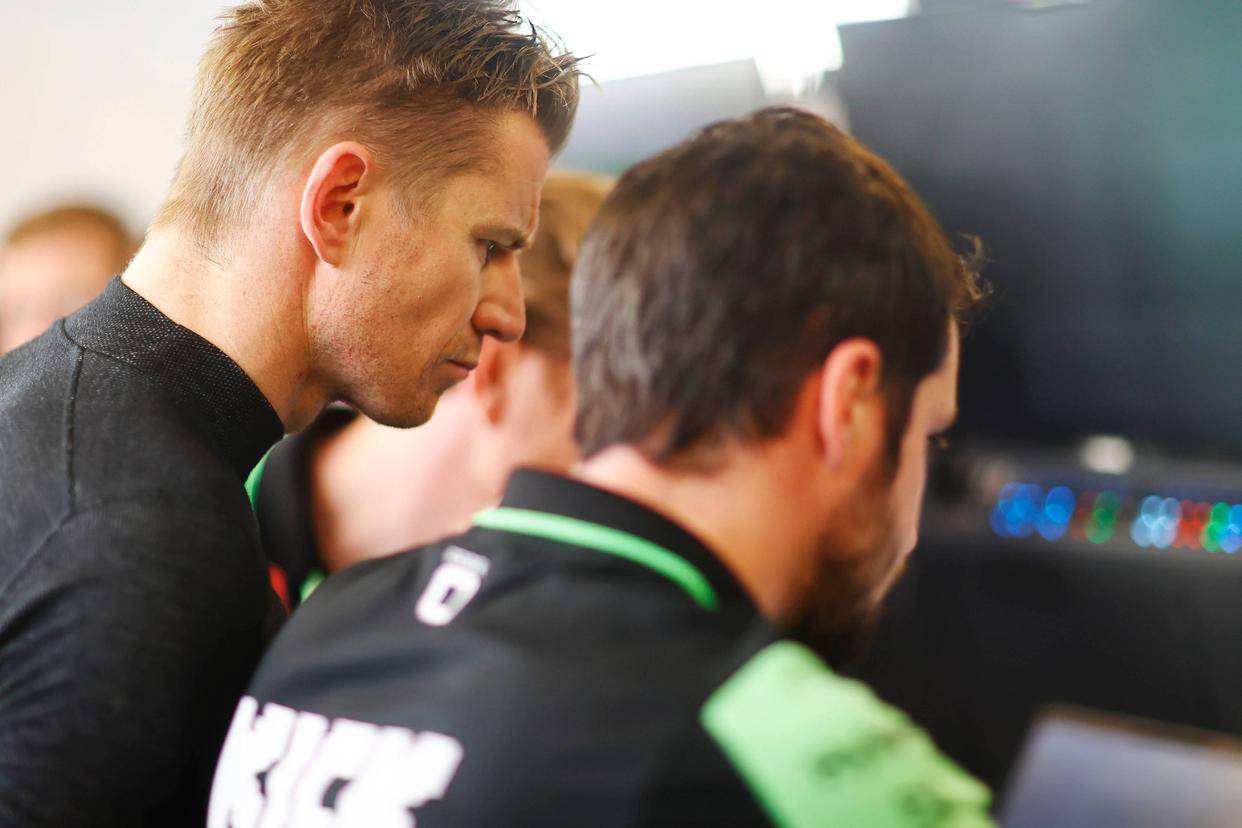 索伯车队绝杀哈斯车队,勒克莱尔带队取胜 索伯车队绝杀哈斯车队,勒克莱尔带队取胜